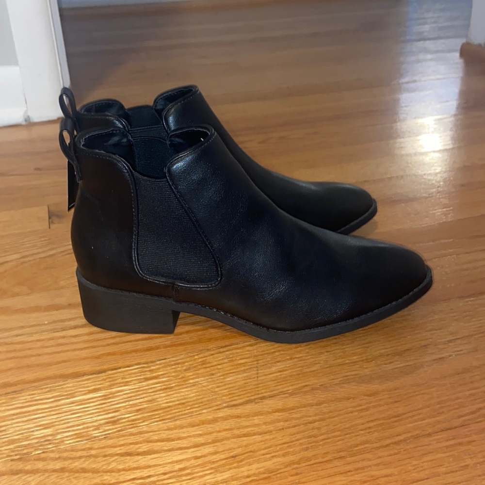Express Ankle Chelsea Booties